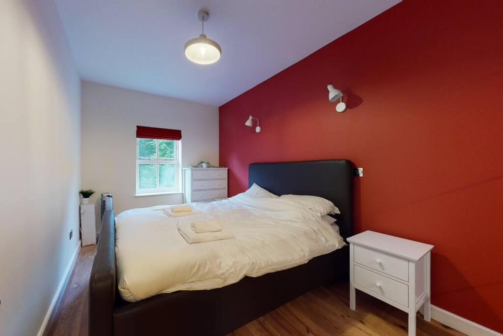 Lovely 2-Bedroom Flat Near Highgate Londen Buitenkant foto